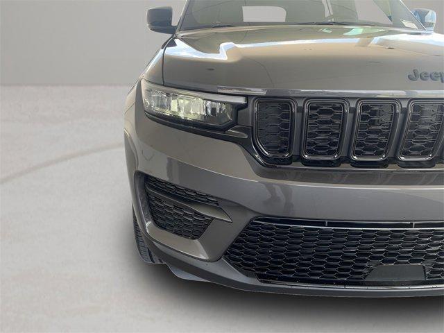 new 2025 Jeep Grand Cherokee car, priced at $40,226