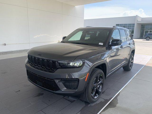 new 2025 Jeep Grand Cherokee car, priced at $40,226