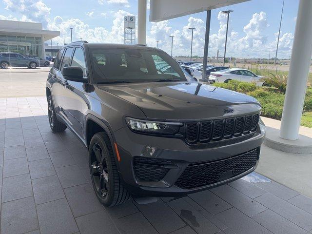 new 2025 Jeep Grand Cherokee car, priced at $40,226