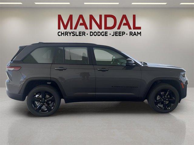 new 2025 Jeep Grand Cherokee car, priced at $40,226
