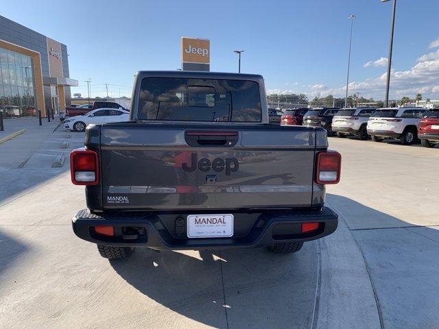 new 2025 Jeep Gladiator car, priced at $38,825