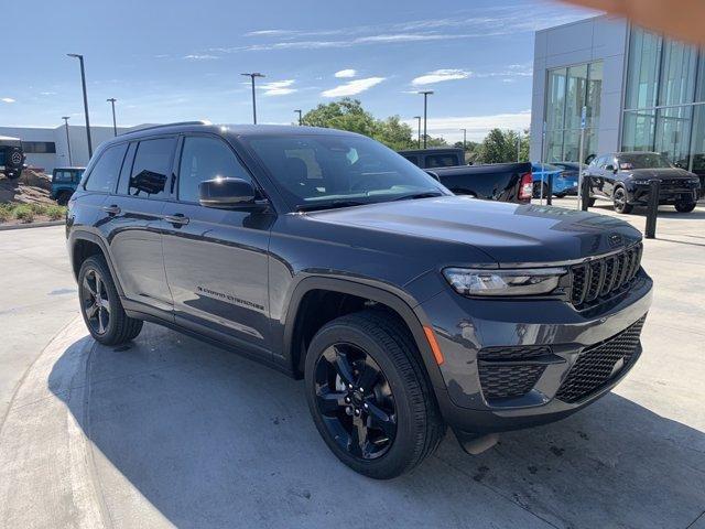 new 2024 Jeep Grand Cherokee car, priced at $40,240