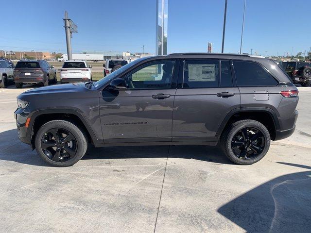 new 2024 Jeep Grand Cherokee car, priced at $40,240