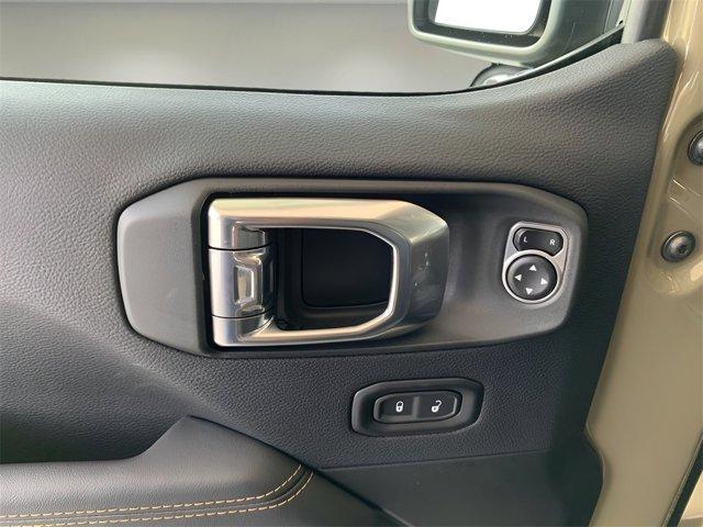 new 2025 Jeep Gladiator car, priced at $40,980