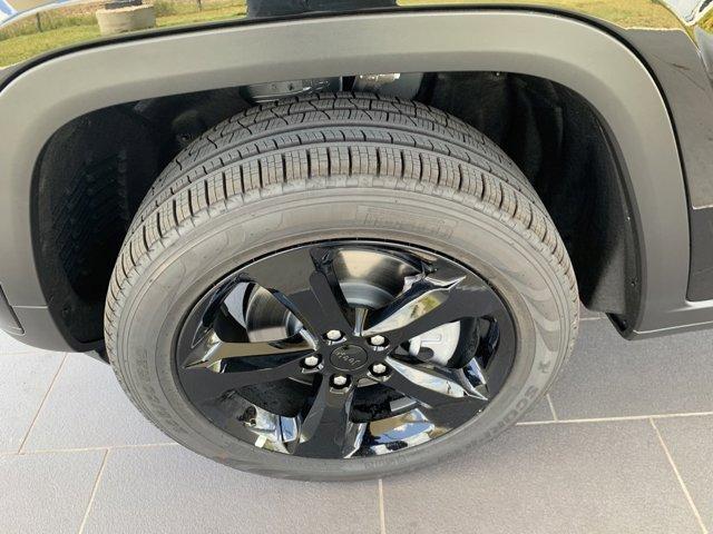 new 2025 Jeep Grand Cherokee L car, priced at $45,587