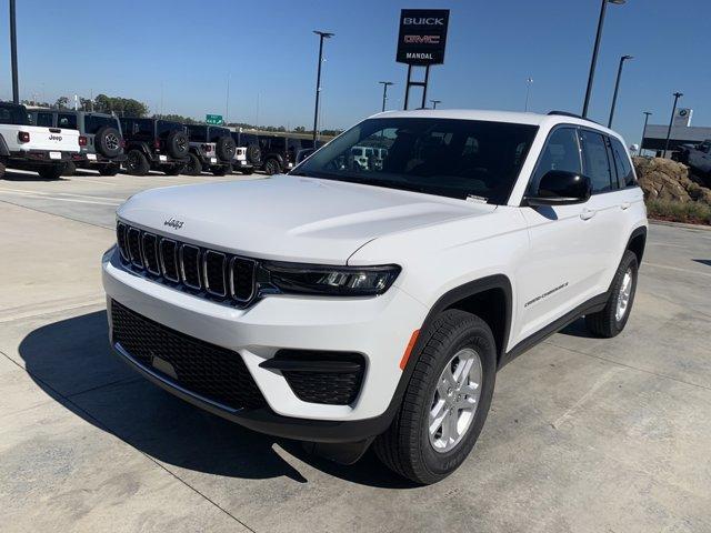 new 2025 Jeep Grand Cherokee car, priced at $35,437