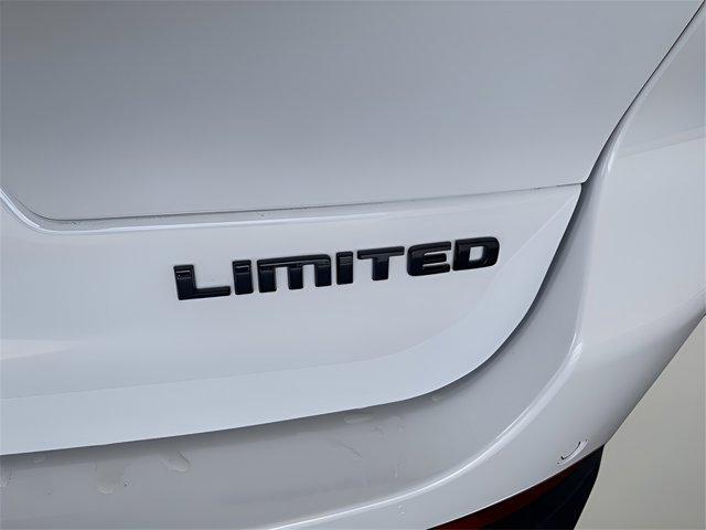 new 2025 Jeep Grand Cherokee L car, priced at $44,717