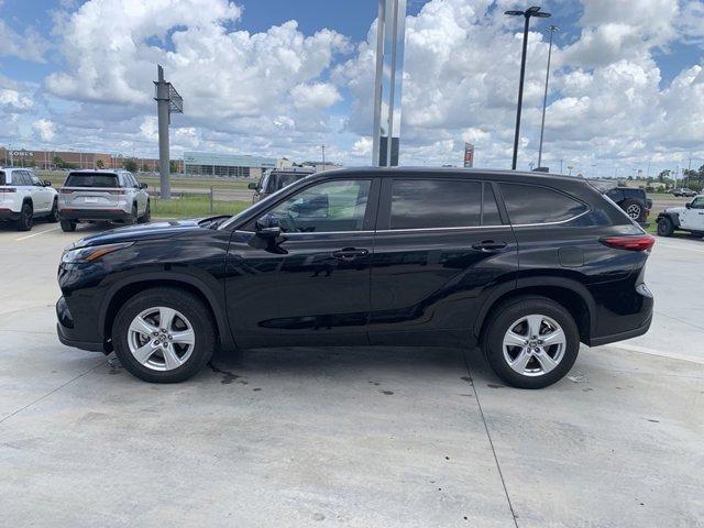 used 2023 Toyota Highlander car, priced at $30,448