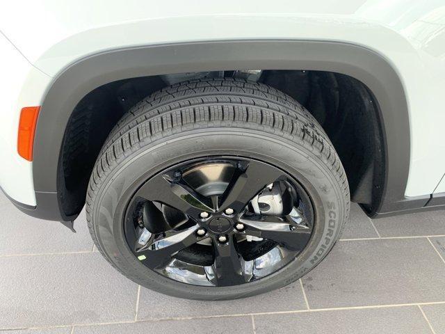 new 2025 Jeep Grand Cherokee L car, priced at $44,147
