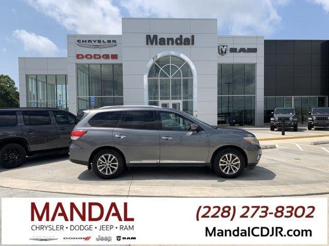 used 2015 Nissan Pathfinder car