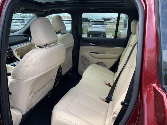 new 2025 Jeep Grand Cherokee car, priced at $44,890