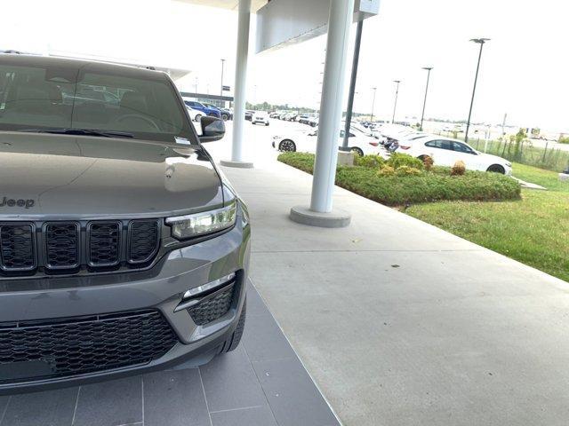 new 2025 Jeep Grand Cherokee car, priced at $46,301