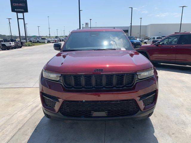 new 2024 Jeep Grand Cherokee car, priced at $40,675