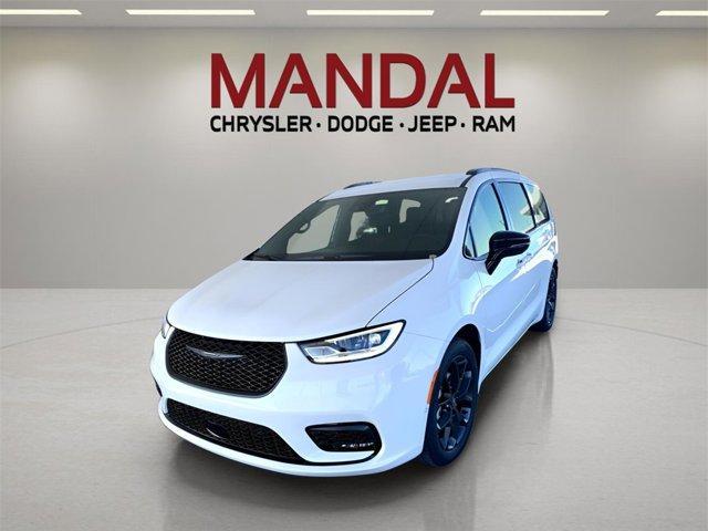 new 2026 Chrysler Pacifica car, priced at $43,212