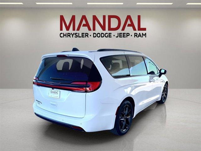 new 2026 Chrysler Pacifica car, priced at $43,212