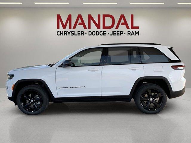 new 2025 Jeep Grand Cherokee car, priced at $45,075