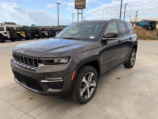 new 2024 Jeep Grand Cherokee car, priced at $42,352