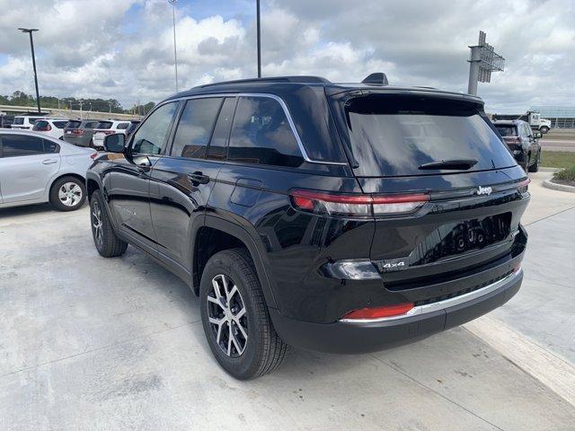 new 2024 Jeep Grand Cherokee car, priced at $40,146