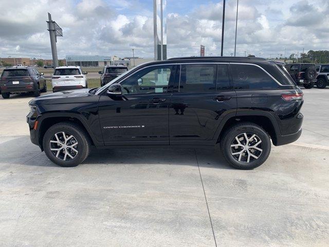 new 2024 Jeep Grand Cherokee car, priced at $40,146