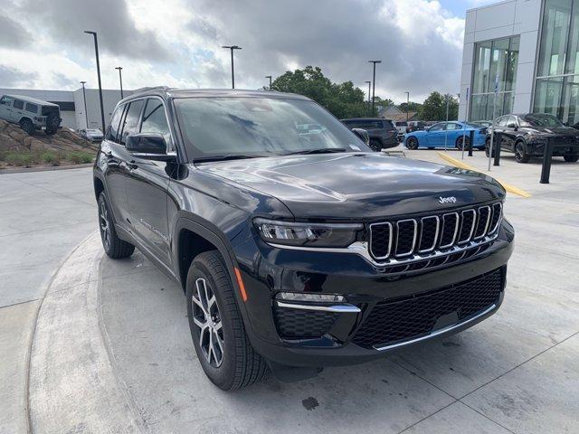 new 2024 Jeep Grand Cherokee car, priced at $40,146