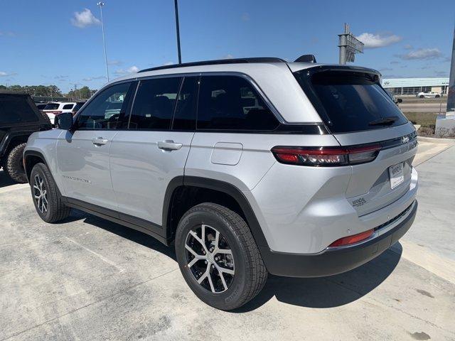 new 2024 Jeep Grand Cherokee car, priced at $38,568