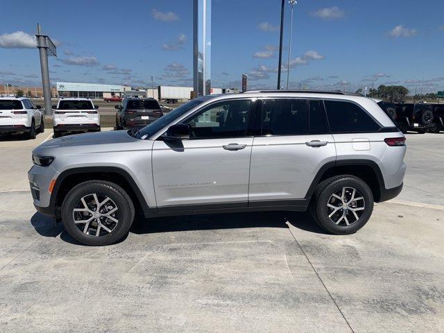 new 2024 Jeep Grand Cherokee car, priced at $38,568