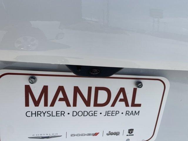 new 2025 Jeep Grand Cherokee car, priced at $53,686