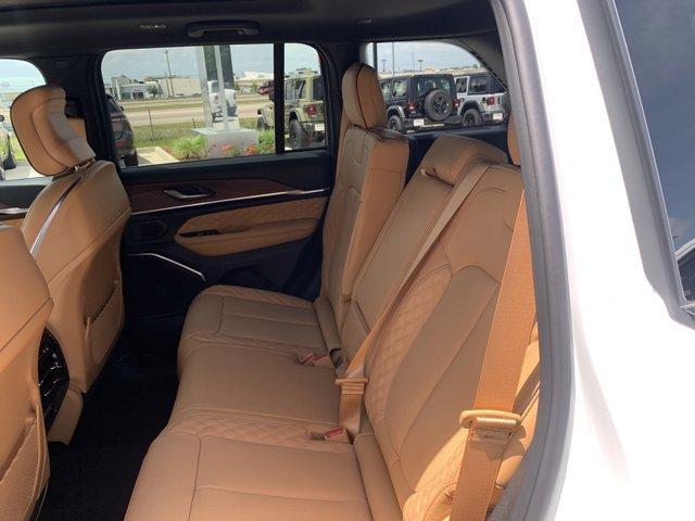 new 2025 Jeep Grand Cherokee car, priced at $53,686