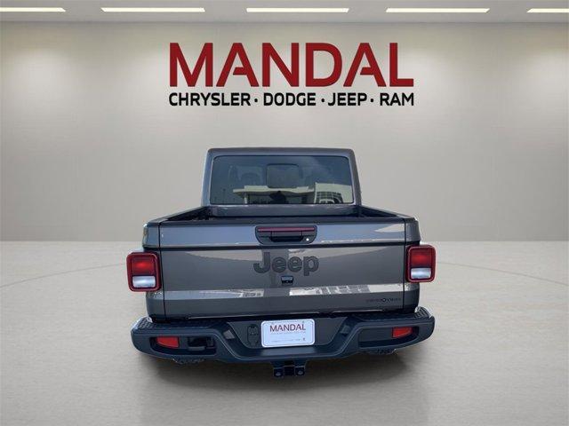 new 2025 Jeep Gladiator car, priced at $47,675