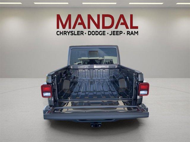 new 2025 Jeep Gladiator car, priced at $47,675