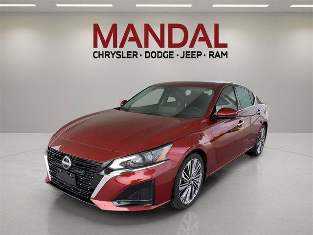 used 2023 Nissan Altima car, priced at $22,700