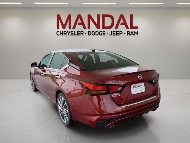 used 2023 Nissan Altima car, priced at $22,700