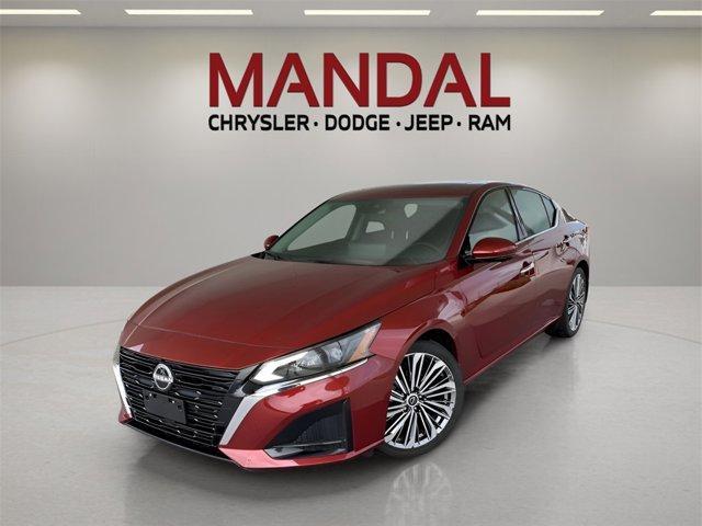 used 2023 Nissan Altima car, priced at $22,700
