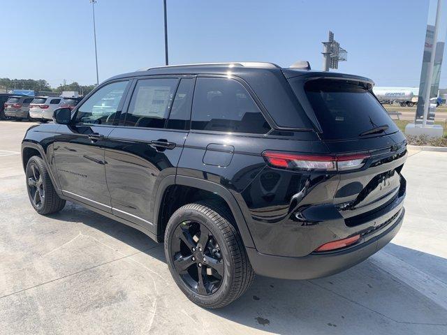 new 2024 Jeep Grand Cherokee car, priced at $41,939