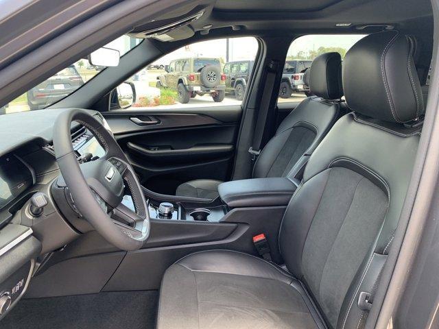 new 2025 Jeep Grand Cherokee car, priced at $38,505