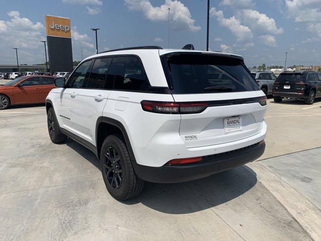 new 2024 Jeep Grand Cherokee car, priced at $37,326