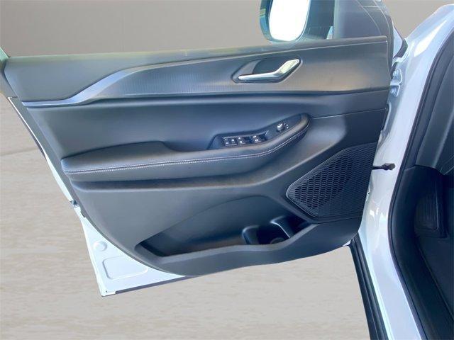 new 2025 Jeep Grand Cherokee L car, priced at $38,485