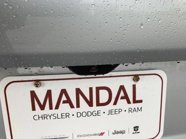 new 2025 Jeep Grand Cherokee L car, priced at $45,637
