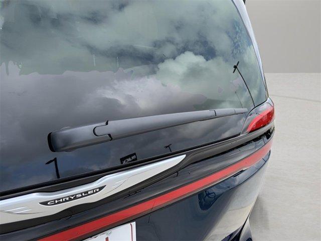 new 2025 Chrysler Pacifica car, priced at $41,427