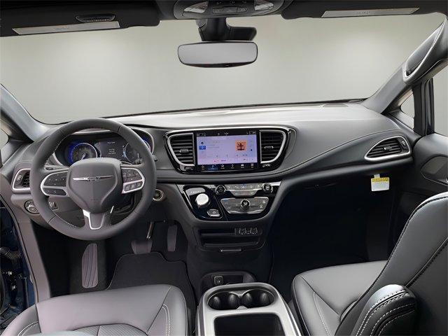 new 2025 Chrysler Pacifica car, priced at $41,427