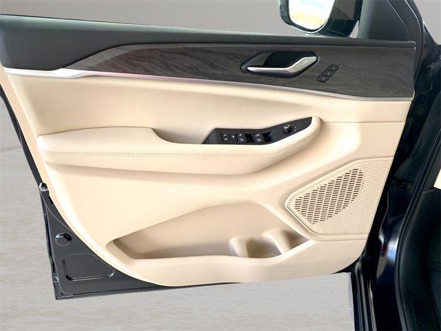 used 2024 Jeep Grand Cherokee car, priced at $35,300