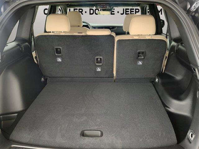 new 2025 Jeep Grand Cherokee car, priced at $42,600