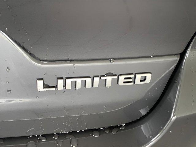 new 2025 Jeep Grand Cherokee car, priced at $42,600