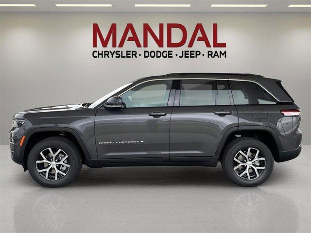new 2025 Jeep Grand Cherokee car, priced at $42,600
