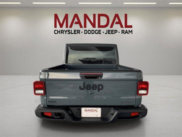 new 2025 Jeep Gladiator car, priced at $44,430