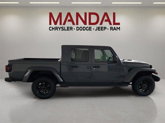 new 2025 Jeep Gladiator car, priced at $44,430
