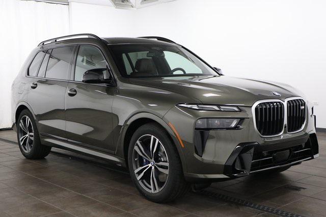 new 2025 BMW X7 car, priced at $118,905