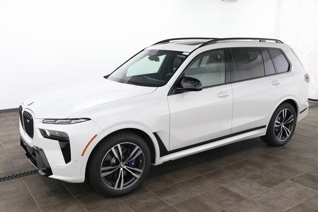 new 2025 BMW X7 car, priced at $118,905