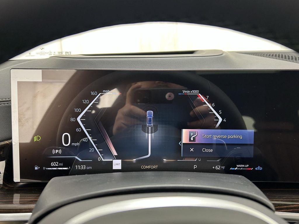 new 2026 BMW X7 car, priced at $102,685
