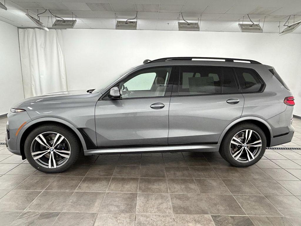 new 2026 BMW X7 car, priced at $102,685